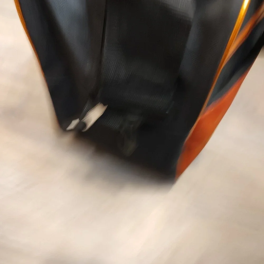 Star Wars Duffle BB 8 Orange Black R2D2 Spaceships  Intergalactic‎ Stud Bottom